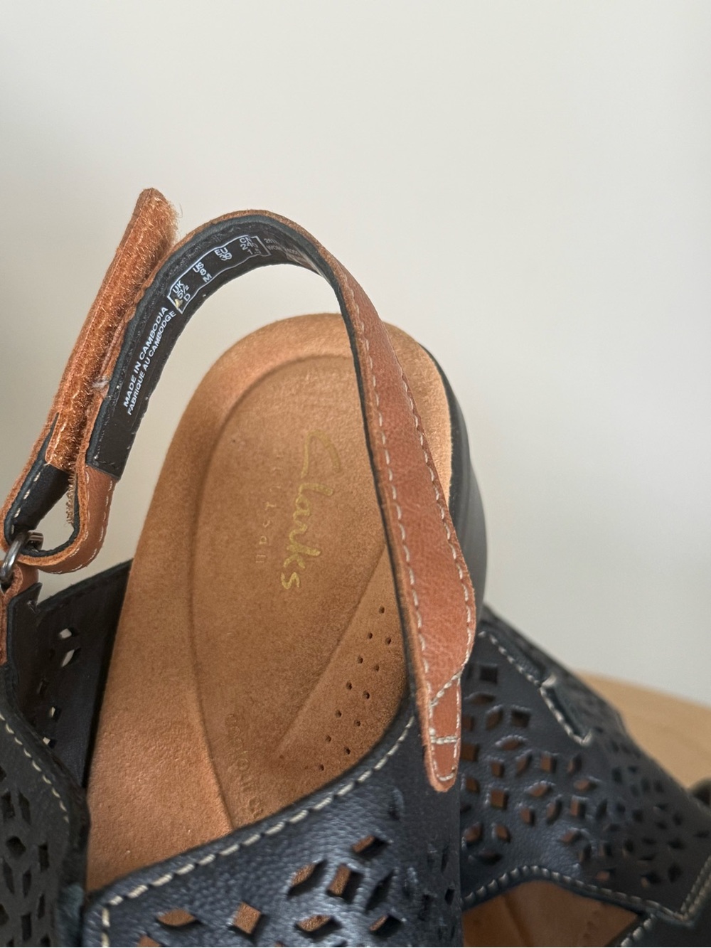 Clarks Tulsa Sun Wedge Sandals - Size 8 - Picture 3 of 5